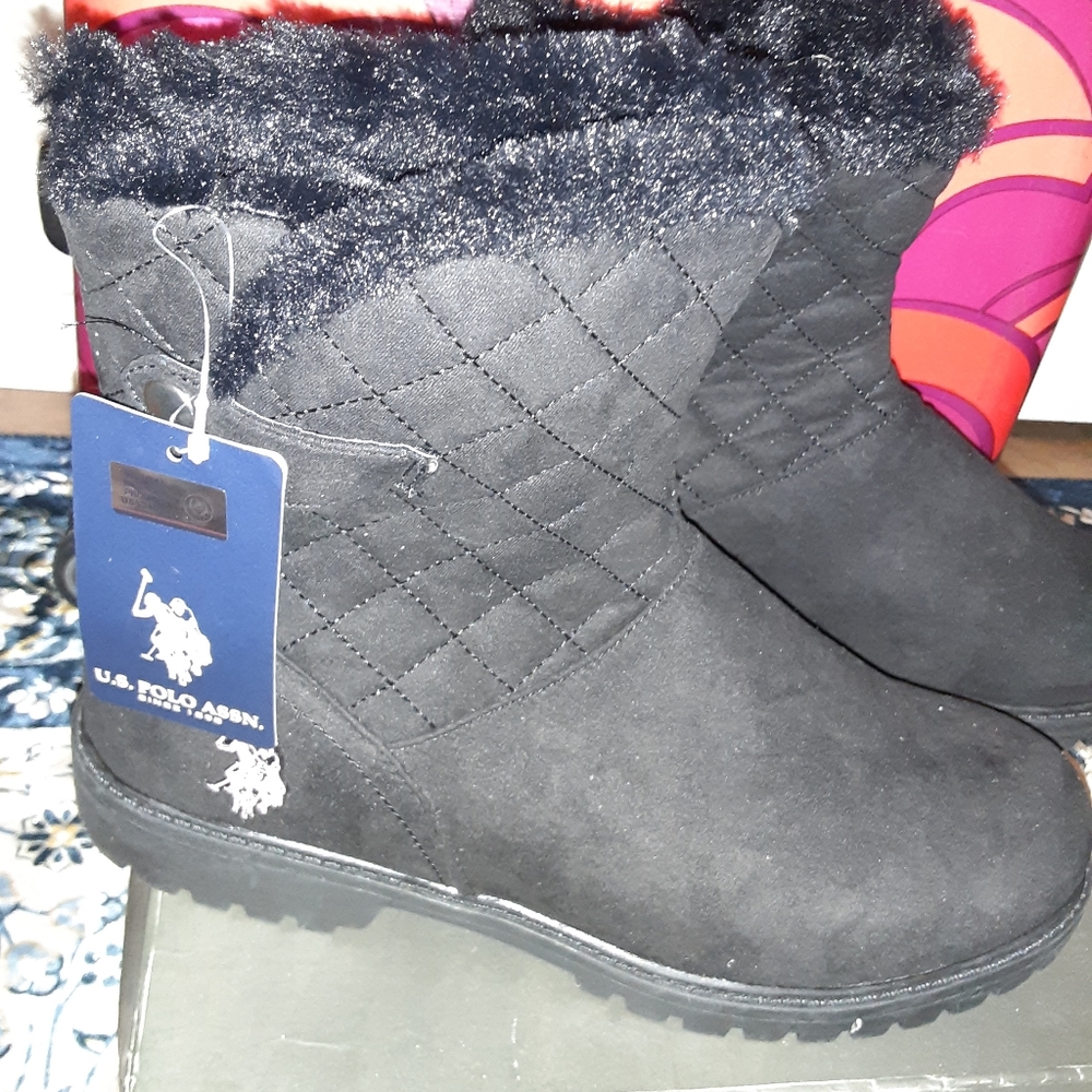 Gorgeous, snuggly, U S. Polo Assn. winter ankle boots. New Size 10.